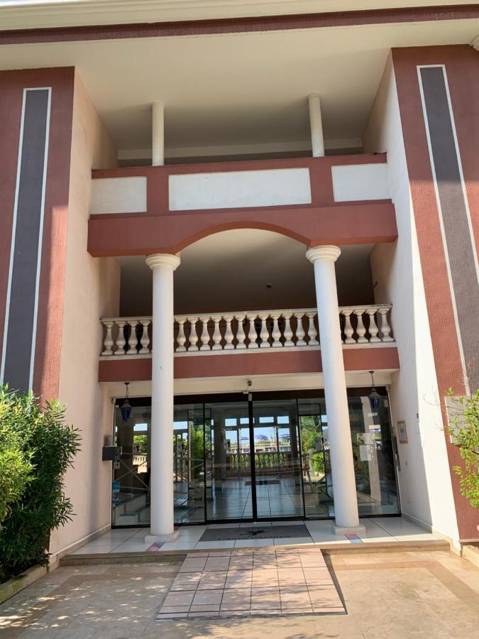 וילפראנש-סור-מר Appartement Agreable En Bord De Mer מראה חיצוני תמונה